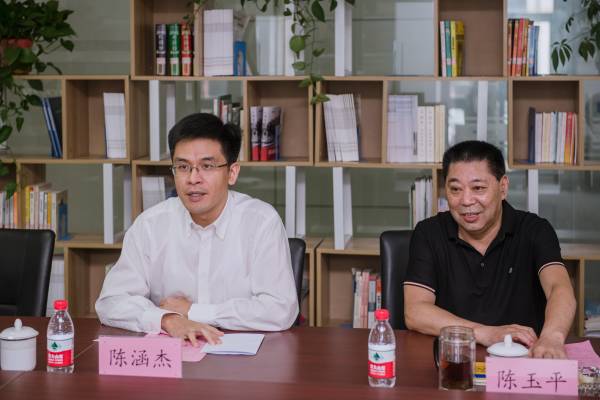 中国医学装备协会输血相容性检测技术（江苏）培训基地在力博医药揭牌成立